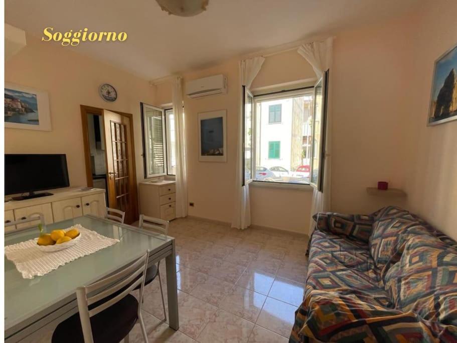 Appartamento 10 M Dal Mare Casa Da Zia Lena Maiori Dış mekan fotoğraf