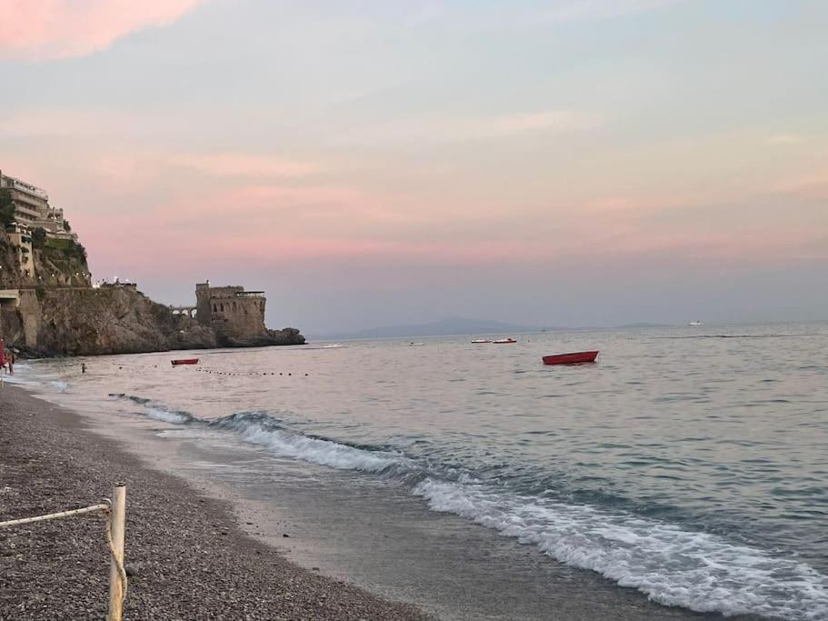 Appartamento 10 M Dal Mare Casa Da Zia Lena Maiori Dış mekan fotoğraf