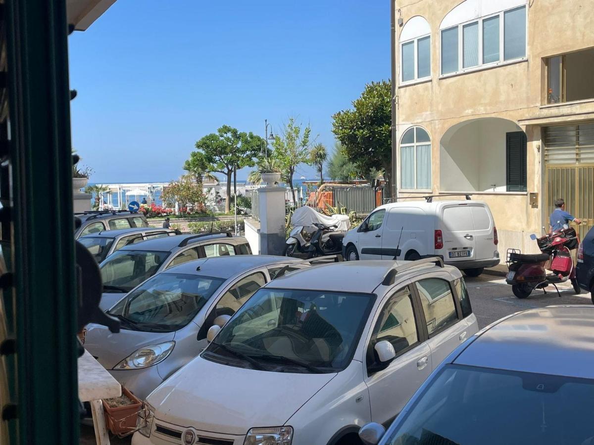 Appartamento 10 M Dal Mare Casa Da Zia Lena Maiori Dış mekan fotoğraf